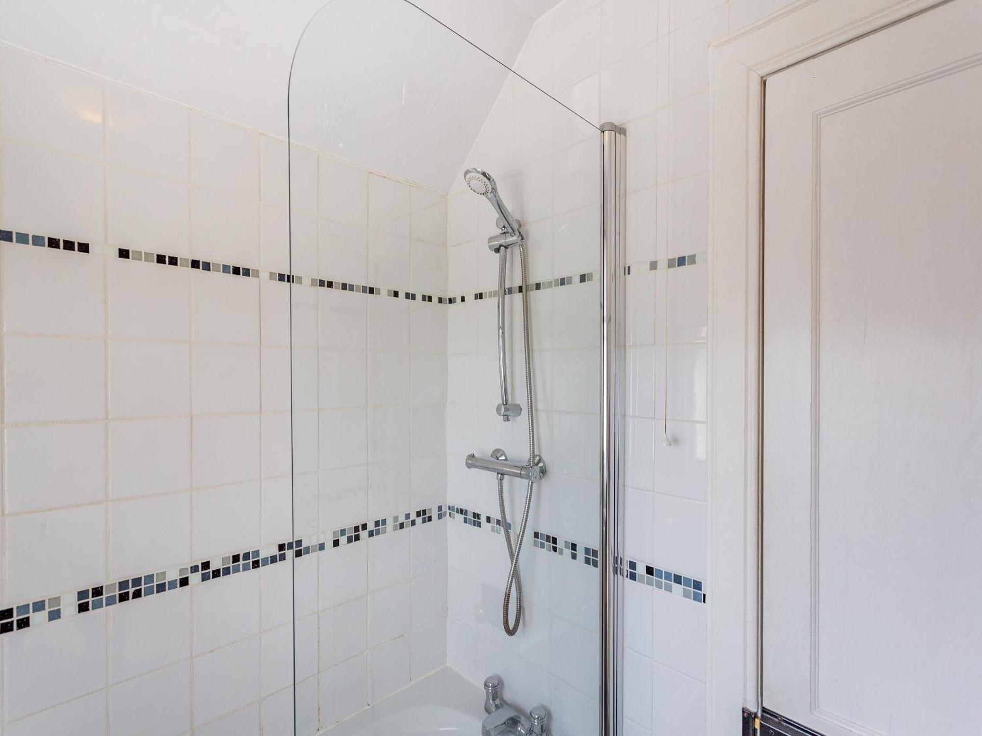 Lockview Upper Flat *