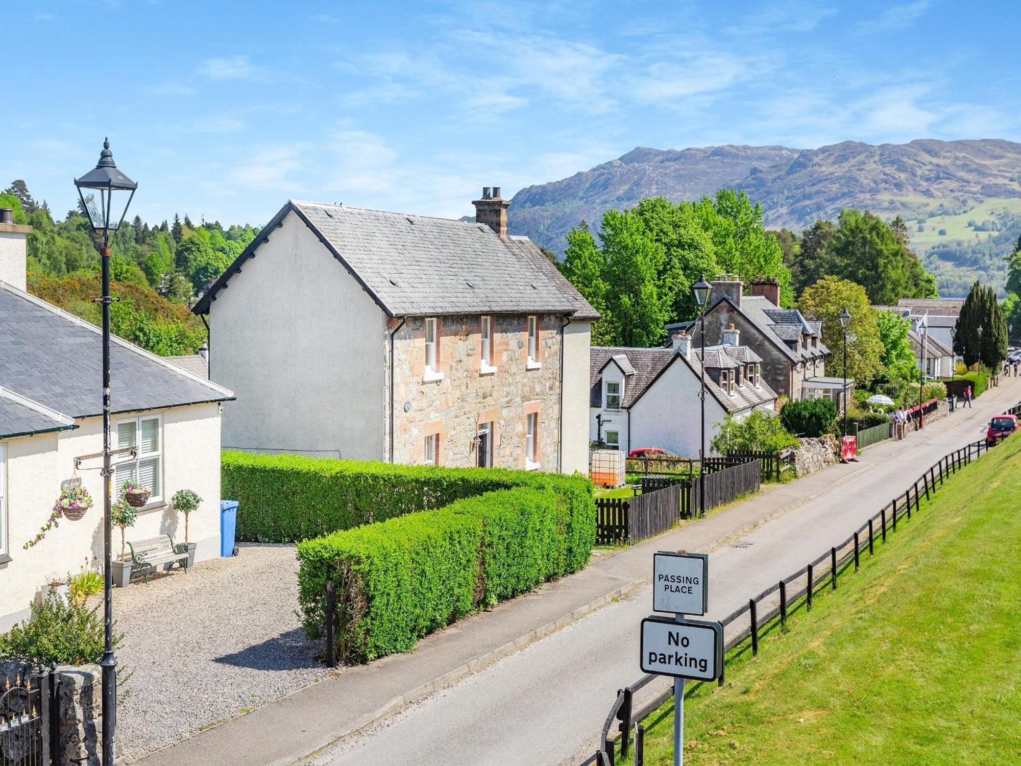 Lockview Upper Flat * Fort Augustus